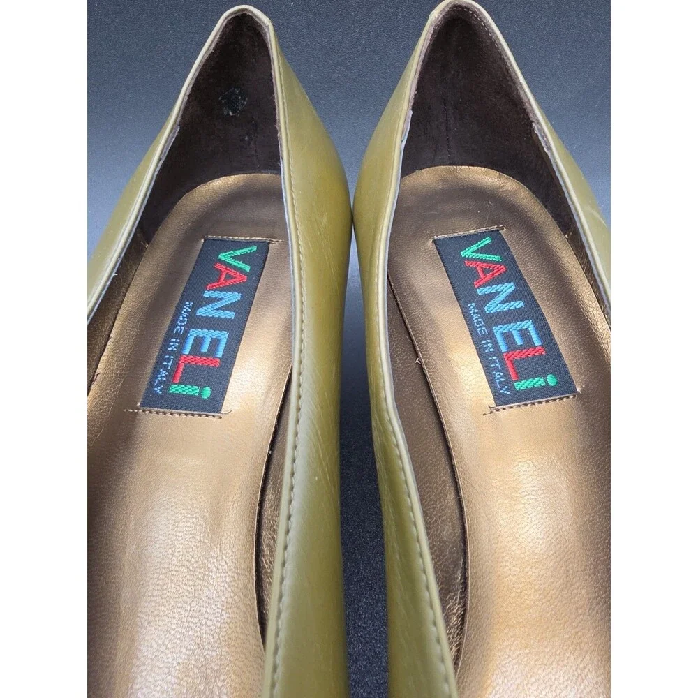 Vintage VANELI Leather Pumps Made in Italy Olive Green Multi Cap Toe Heels Sz7.5